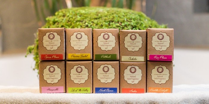 Naturalne perfumy w szkatułce